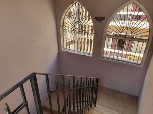 Building of 3 Floors with Front Garden for Sale in Achrafieh