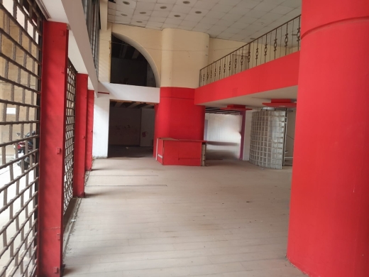 472 SQM Showroom For Rent in Zalka