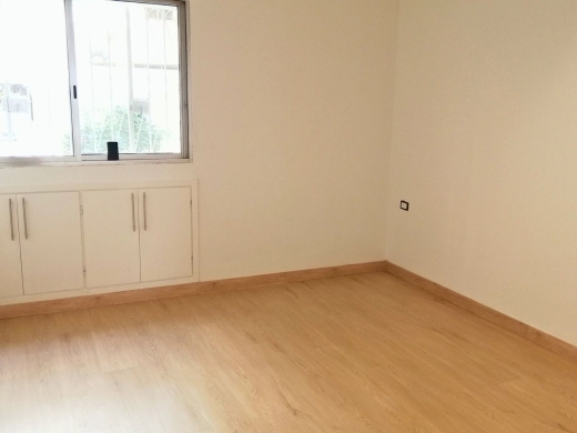 Spacious & Bright Renovated 3-Bedroom Apartment For Sale in Achrafieh, Nazareth — 7
