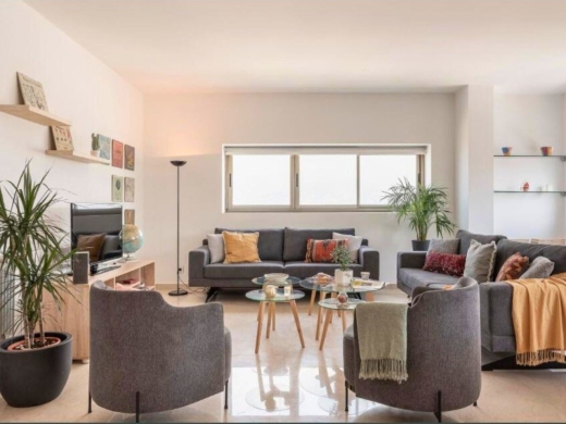Bright & Unfurnished Apartment For Sale in Mar Mikhael — 3