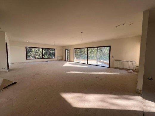 A Spacious Duplex with An Amazing Sea View for Sale in Adma