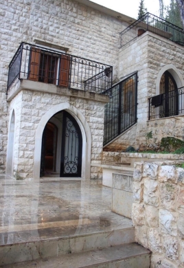 High-end Elegant Villa for Sale in Ghazir