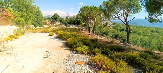 Land For Sale In A Calm Area In Kfardebian