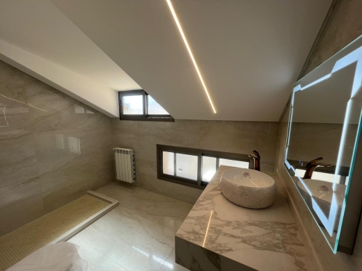 A Duplex With A Breathtaking View for Sale In Adma with A Terrace and A Garden — 4