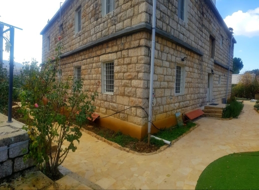 Traditional Renovated Old House for Sale in Hrajel — 27