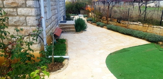 Traditional Renovated Old House for Sale in Hrajel — 20
