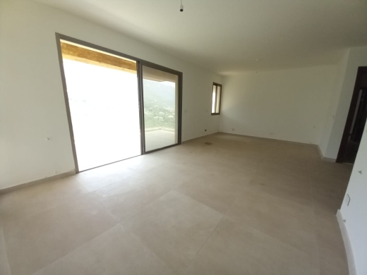 Duplex Apartment for Sale in Kfarhbeib