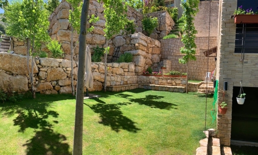Villa and 2 Chalet For Sale in San Antonio, Ouyoun AL Simen — 17