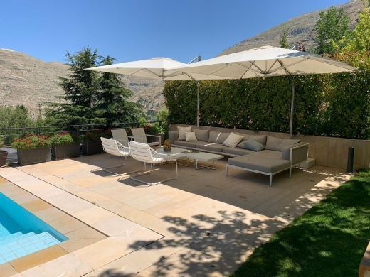 Villa and 2 Chalet For Sale in San Antonio, Ouyoun AL Simen — 3