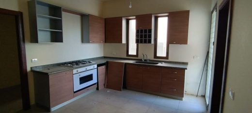 Spacious Apartment with Garden for Sale in Kfarhbeib — 3
