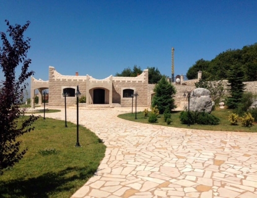 Super Deluxe Villa for Sale in Ajaltoun — 4