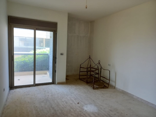 Nicely Located Apartment for Sale in Haret Sakher with a Small Terrace — 9