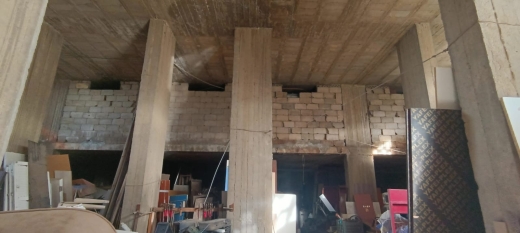 A Warehouse With High Ceiling for Sale In Jeita