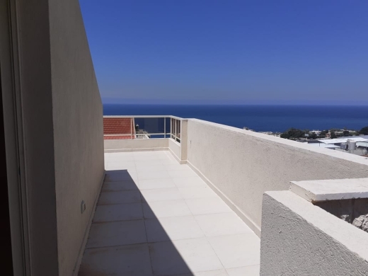 Duplex for Sale in Bouar with Sea View