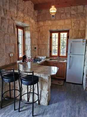 Traditional Building for Sale in Fatqa with a Big Garden — 3