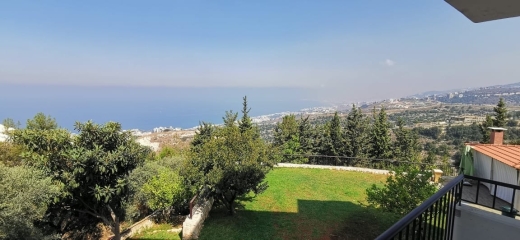 Traditional Building for Sale in Fatqa with a Big Garden