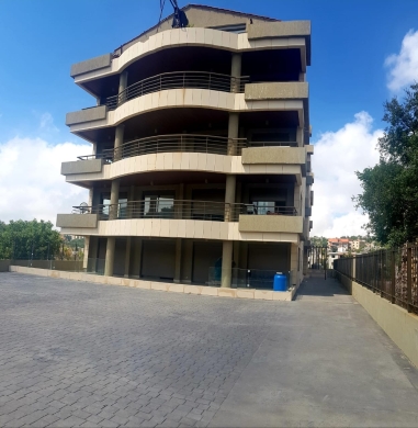 Building for Sale in Faytroun