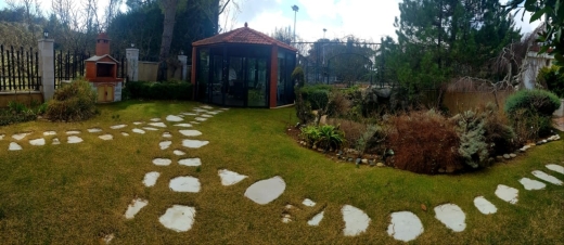 Fully Furnished 4-Floor Luxurious Villa for Sale in Rayfoun