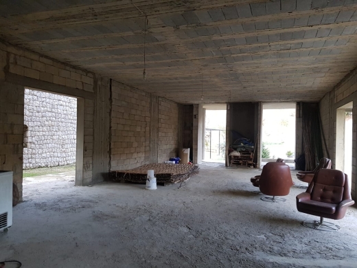 A Partly Finished Stand-Alone House with a Land for Sale in Chahtoul — 19