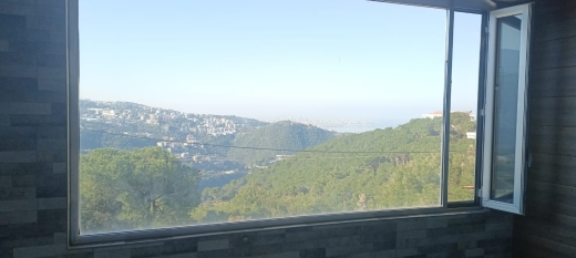 Partly Renovated Apartment For Sale in Jeita with Sea View — 5