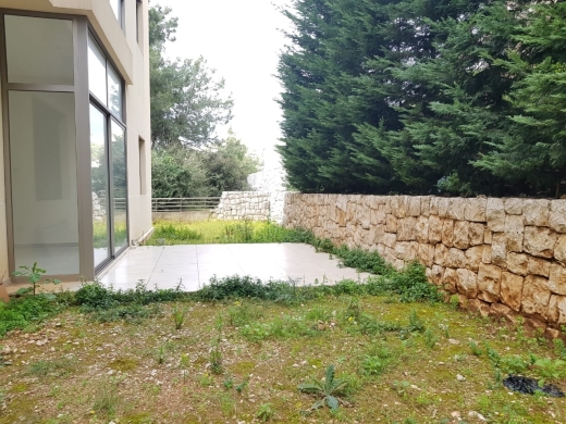 High-End Spacious Apartment for Sale in Kfarhbeib with Garden — 2