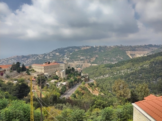 Old House For Sale in Ghazir With Mountain View — 32