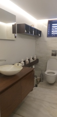 Renovated Modern Apartment for Sale in Adonis — 13