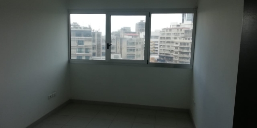 Brand New Office For Sale In A Prime Location Building In Sin El Fil — 4