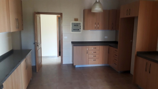 275 sqm Spacious Apartment For Sale in Ain Aar with a splendid view — 13