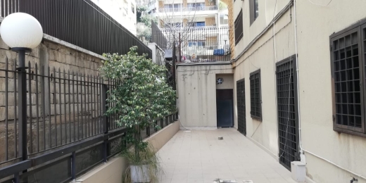 Large Apartment for Sale in the Heart of Naccache with Terrace & Garden — 7