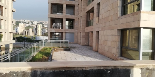 Luxurious & Elegant Apartment for Sale in Dbayeh Water Front with A Private Pool — 5