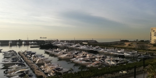 Luxurious & Elegant Apartment for Sale in Dbayeh Water Front with A Private Pool — 9