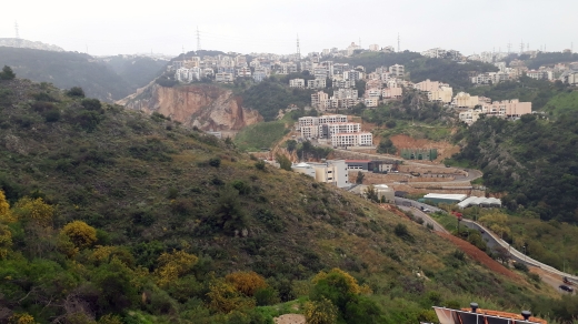 Spacious Apartment For Sale in Antelias With a Nice View — 10