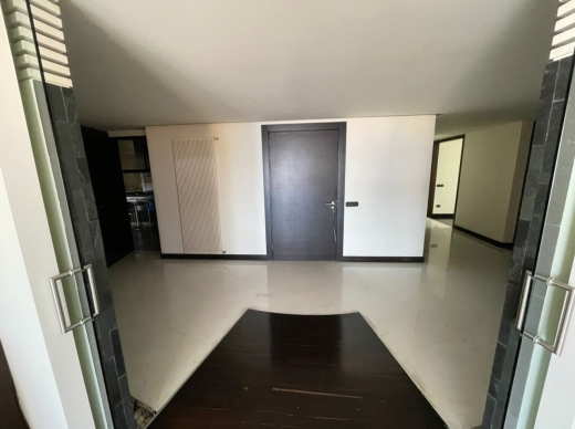 Beautiful & spacious high-end apartment for sale in Mtayleb — 6