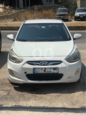 Hyundai accent model 2015