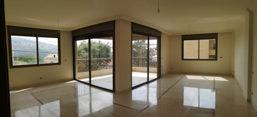Apartment for Sale in Qannabet Broumana with Terrace