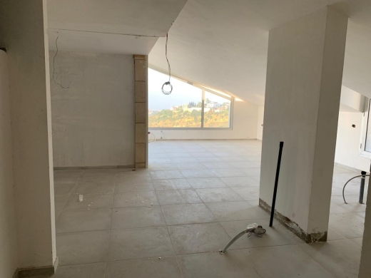 Spacious Duplex With Terrace for Sale In Monteverde — 2