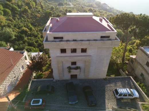 A High-End Well Constructed Building For Sale In Bikfaya — 6