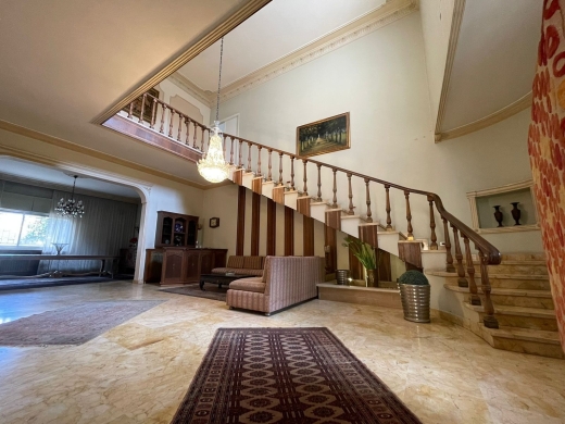 A Traditional Old House With Garden for Sale In Mansourieh — 2