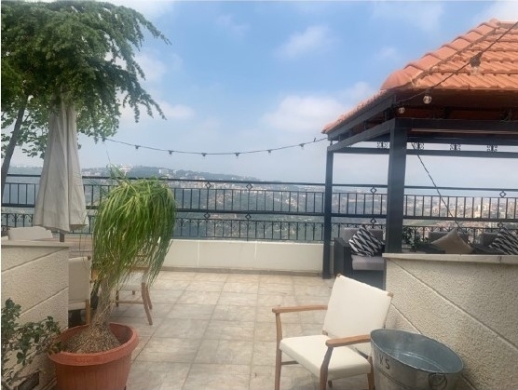 Luxurious Duplex In Monteverde For Sale With A Terrace Overlooking A View — 5