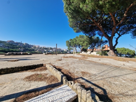 Land with Traditional Lebanese Old Building For Sale in Broumana — 7