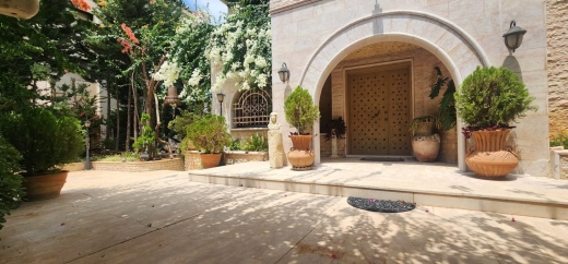 Spacious Sublime Villa With Garden For Sale In Mansourieh — 13
