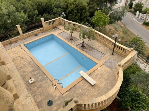 Unique & High-End Villa With Stunning View for Sale In Qornet El Hamra — 2