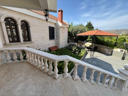 Villa With A Big Garden for Sale in Gherfine, Aamchit