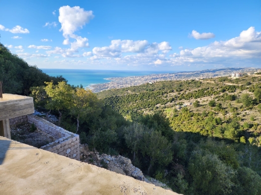 1000 SQM Building For Sale In Halat With A Beautiful View — 2