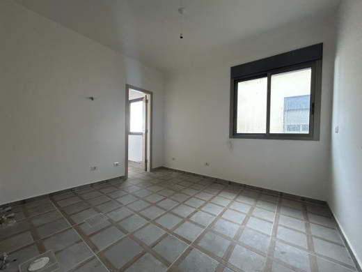 3-Bedroom Apartment With Seaview for Sale In Halat — 5