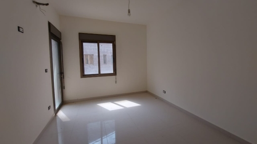 Spacious Apartment for Sale In Halat With A Beautiful View — 5