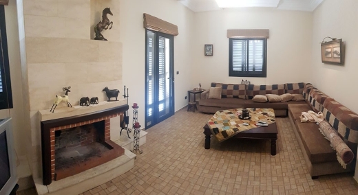 Villa For Sale In Oubaidat With Sea View & Spacious Garden — 11