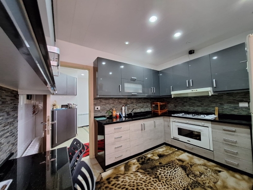 Spacious Furnished Apartment With A Seaview for Sale In Halat — 5