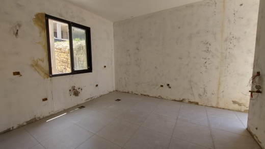 Apartment for Sale in Halat Overlooking a Beautiful Sea View — 3